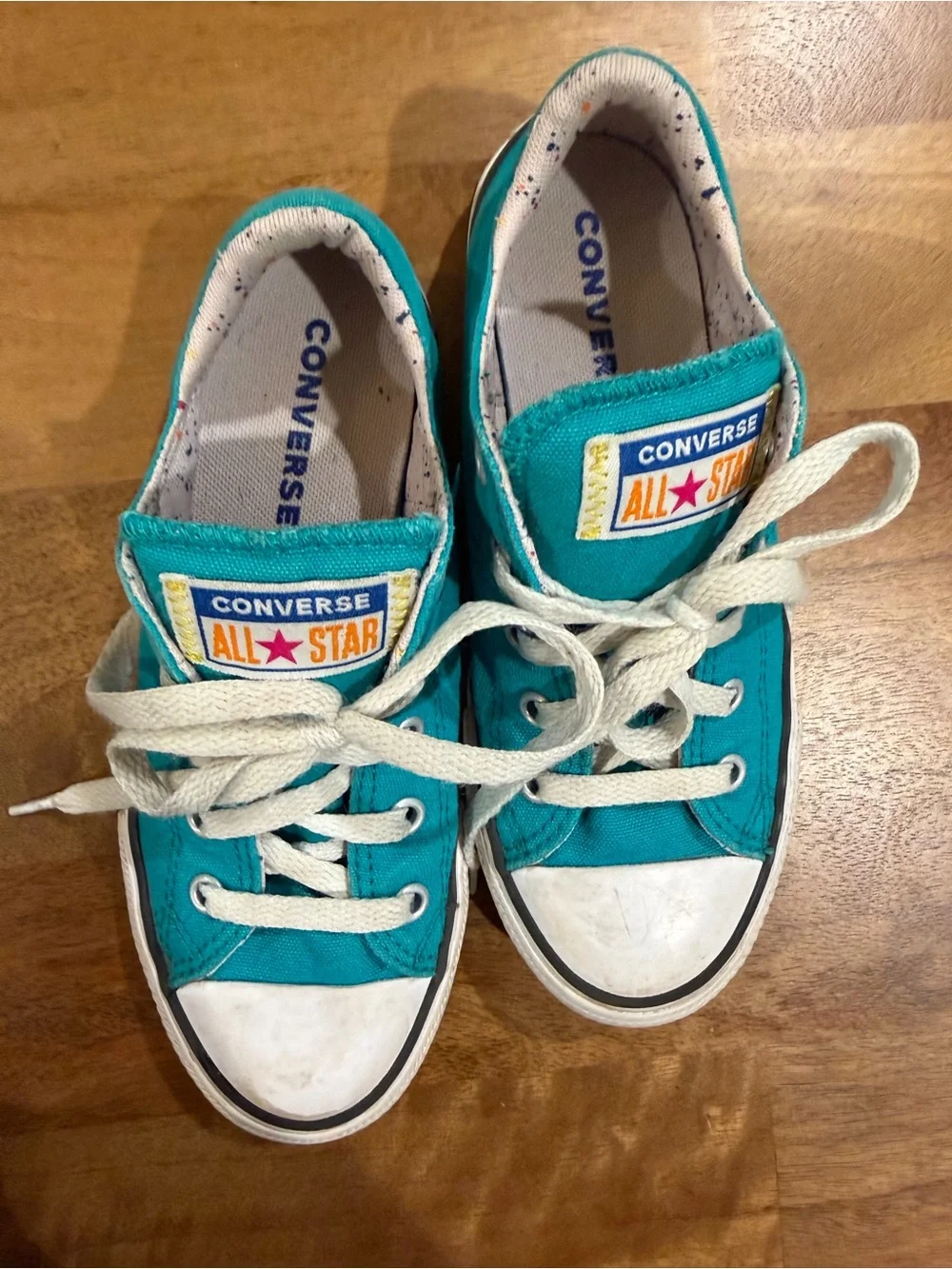 Converse Low Top Sneakers in Teal Blue w/ Confetti Accents Kid’s Size 1